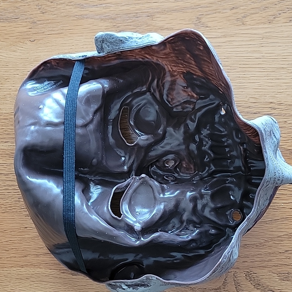 Halloween Mask - Picture 2 of 4